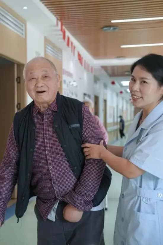 实至名归!莲孝养老荣膺”江西省金牌养老机构“,铸就鹰潭养老行业新标杆(图6) 实至名归!莲孝养老荣膺”江西省金牌养老机构“,铸就鹰潭养老行业新标杆(图6)
