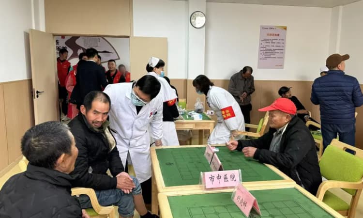 爱耳护耳送健康 消防关怀暖人心 —— 莲孝养老多场暖心活动点亮长者幸福生活(图1) 爱耳护耳送健康 消防关怀暖人心 —— 莲孝养老多场暖心活动点亮长者幸福生活(图1)