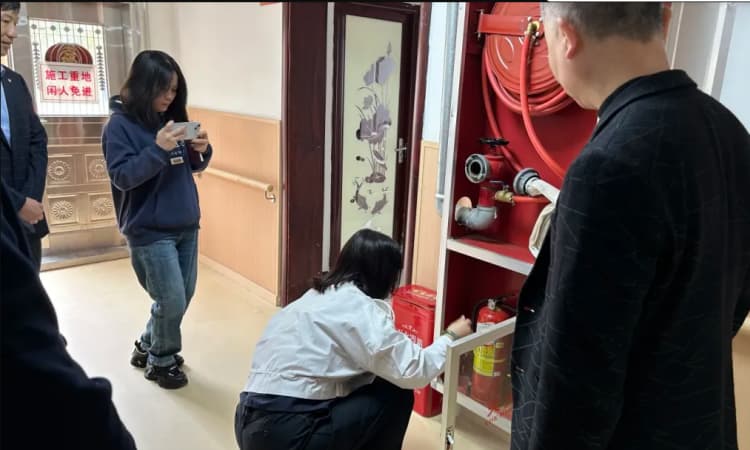 抓实安全排查守护康养家园，民政领导莅临莲孝养老督导安全管理工作(图2)